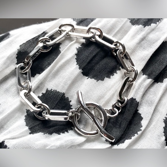 Fashion Silver Tone Paper Clip Bracelet - Picture 8 of 8